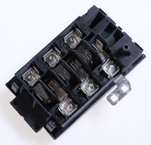 KAD01 1/ 6 CONNECTION BOX